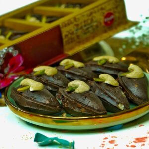 Buy Kaju Chocolate Gujiya Online - RMB Sweets